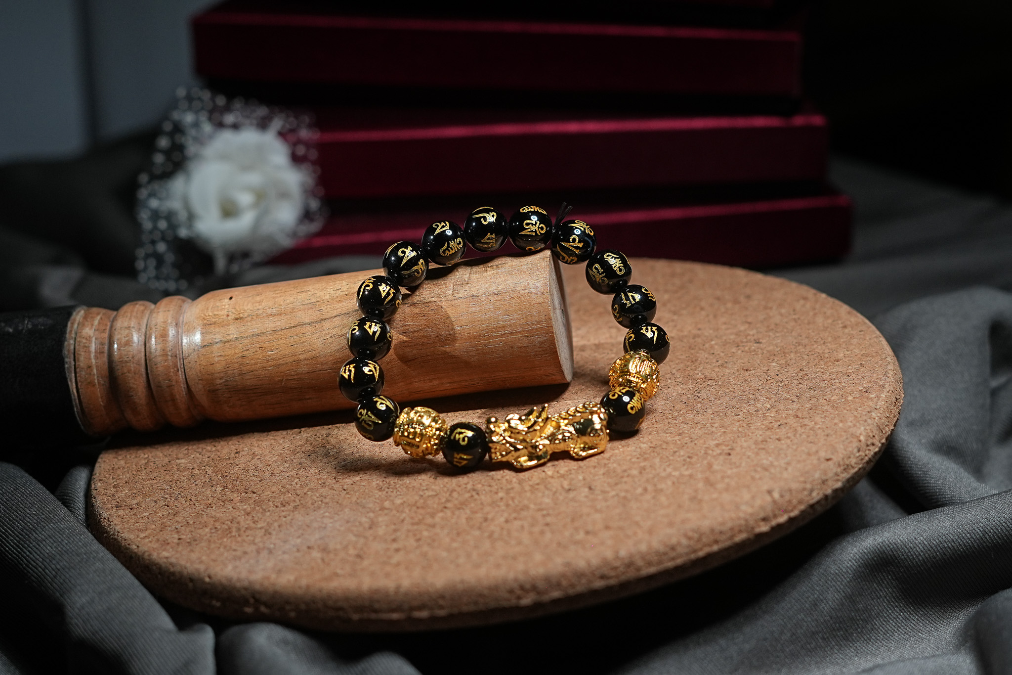 Pixu Om Mani Padmeham Crystal Bracelet thumbnail 4