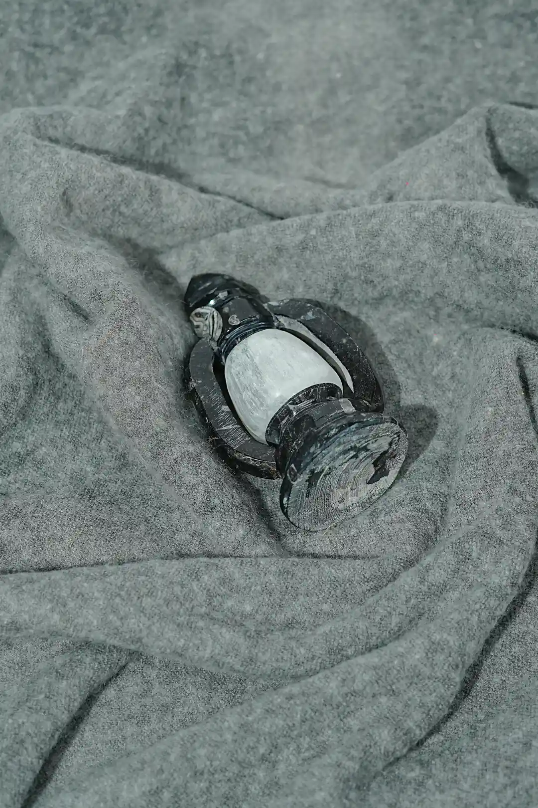 SELENITE + BLACK TOURMALINE LAMP thumbnail 3