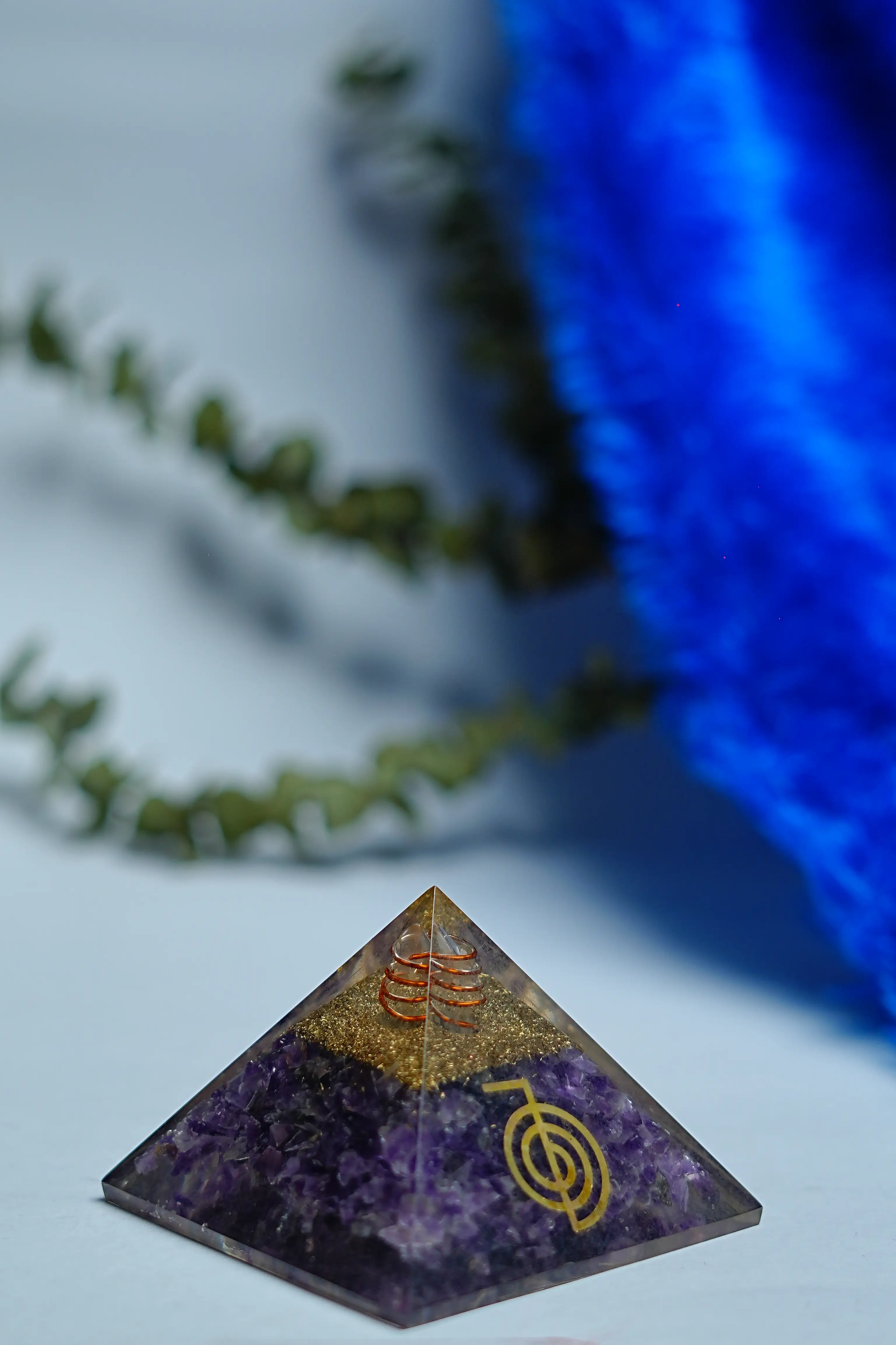Amethyst Pyramid thumbnail 2