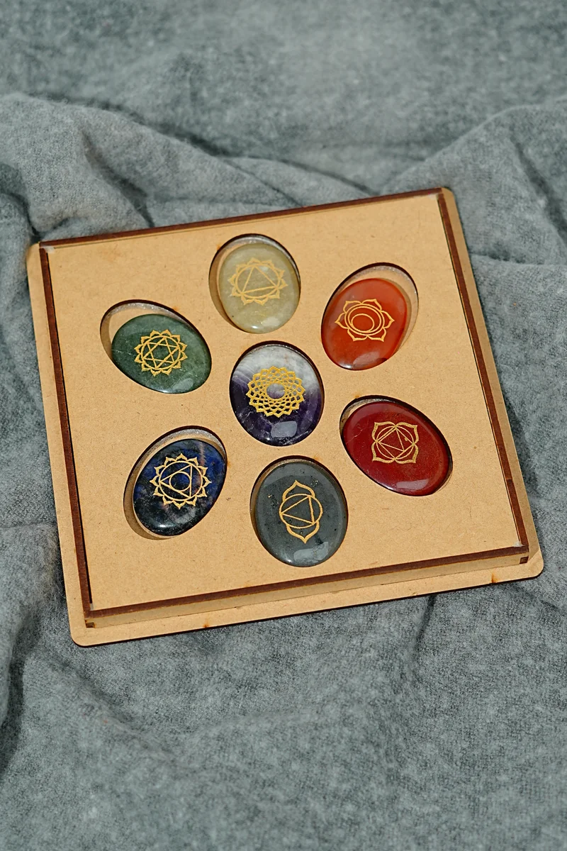 SEVEN CHAKRA OVAL TUMBLE SET thumbnail 2
