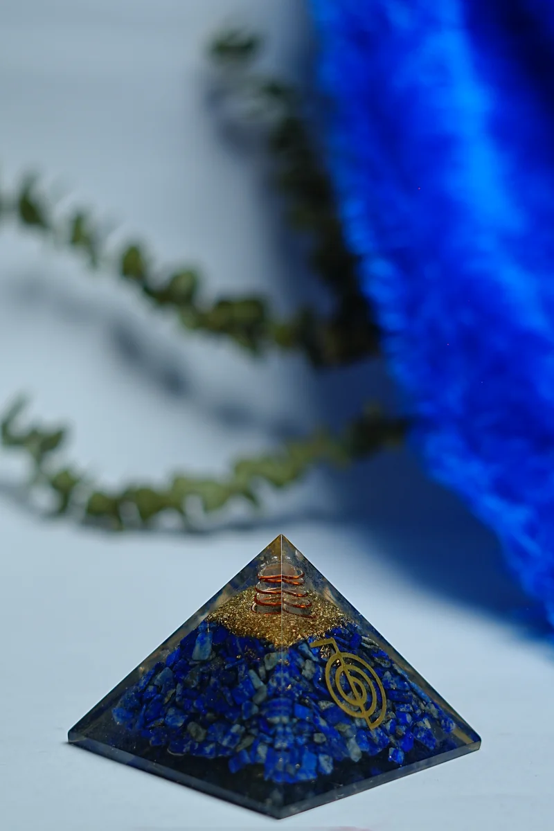 Lapis Lazuli Pyramid thumbnail 2