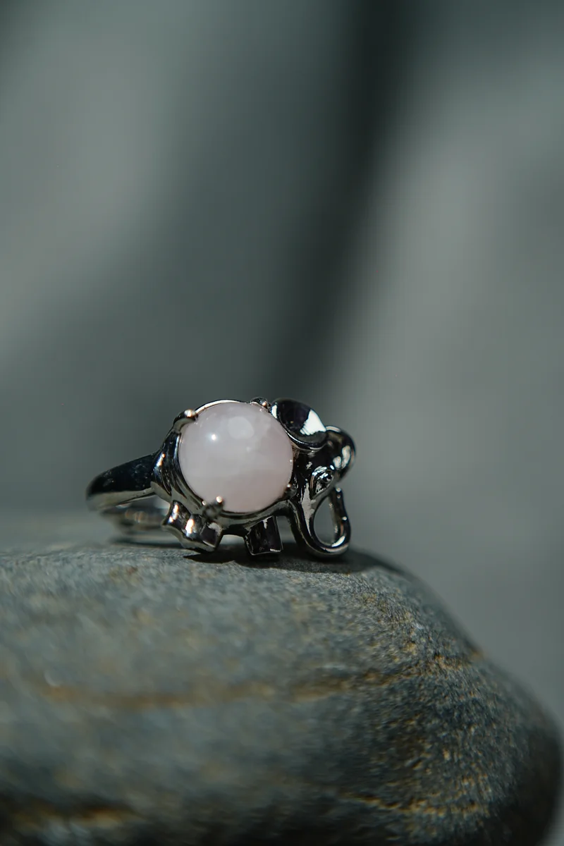 Rose Quartz Elephant Ring thumbnail 2